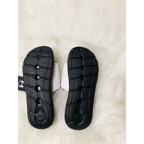 New Under Armour Mens Ignite Pro Slide Athletic Sandals  Size 8 Black/White‎